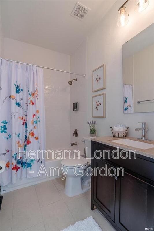 Saint Louis House: 3922 Castleman Avenue,