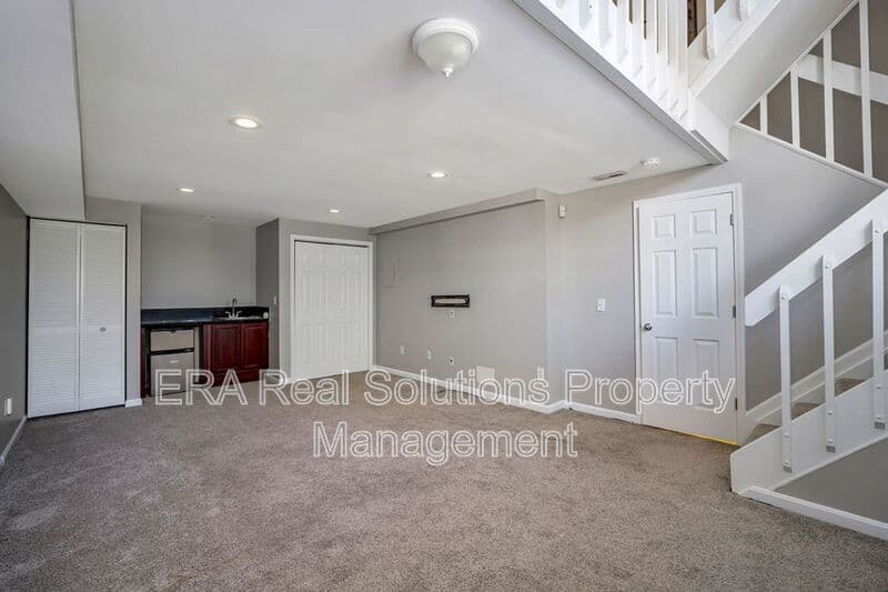 CIncinnati Condo: 2132 Gilbert Ave.