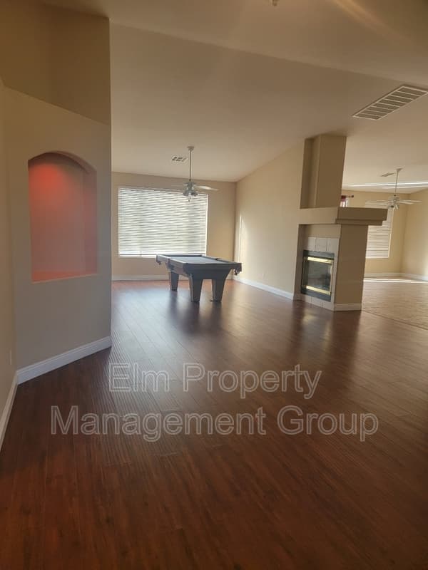 Las Vegas House: 1025 Trophy Club Drive
