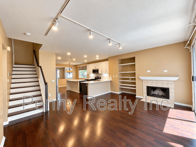 San Diego House: 4907 Wheelhouse Dr.