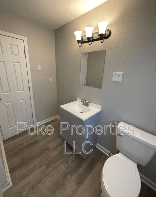 Lake Charles House: 1609 Clover Dr.