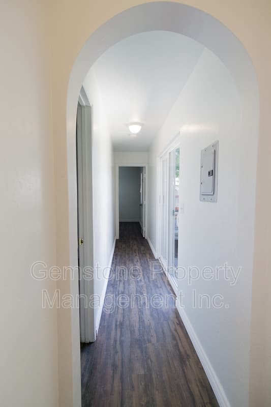 San Diego House: 4938 Art St