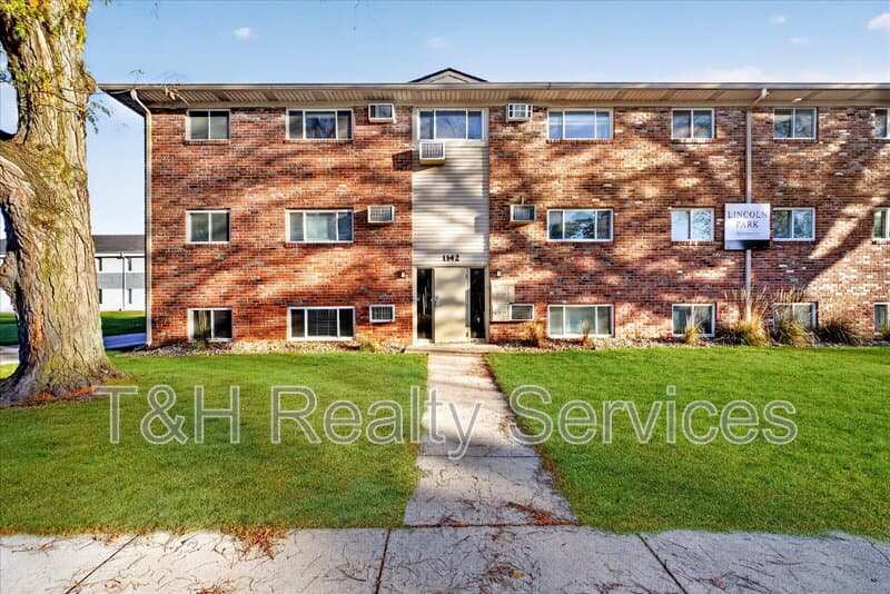 Noblesville Condo: 1142 Evans Avenue