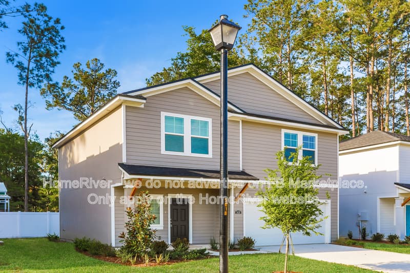 Jacksonville House: 5020 Bramante Dr