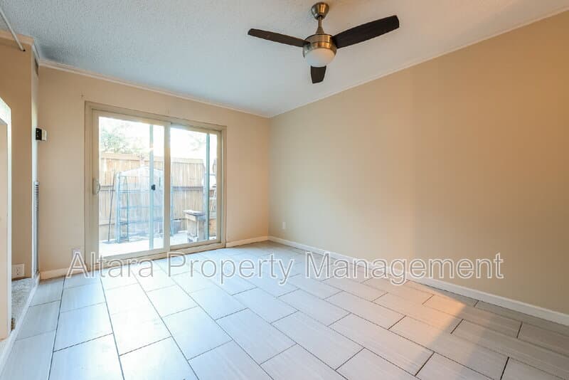 Denver Condo: 2880 S Locust St