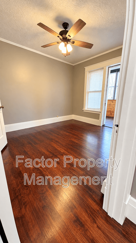 Mankato House: 118 Parsons St