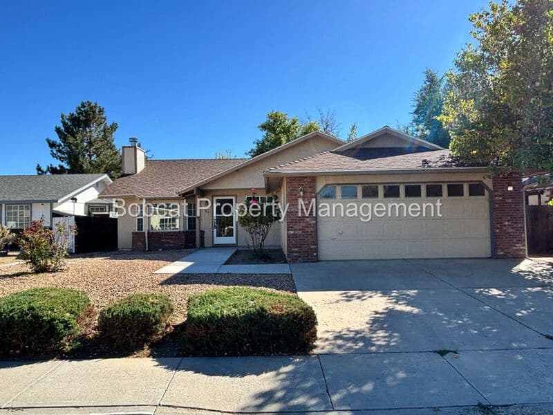 Carson City House: 707 Armory Ln