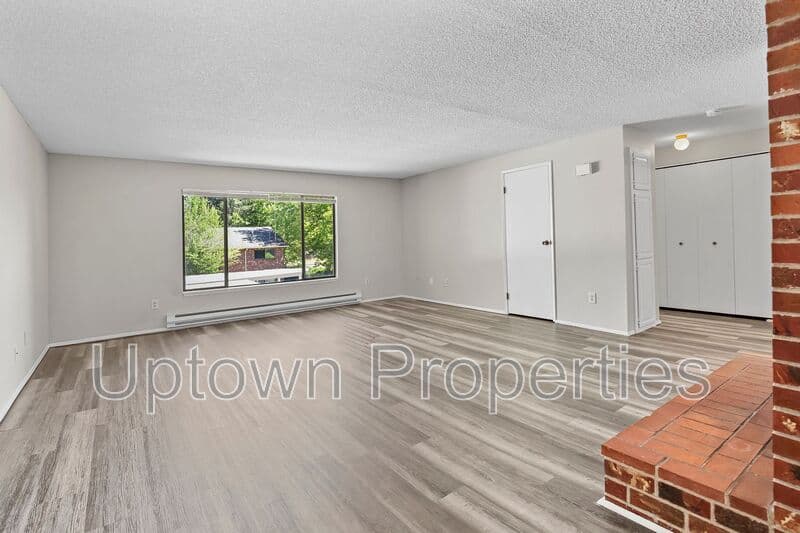 Beaverton House: 5660 SW 180th Ave