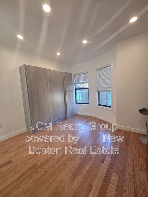 Chelsea Condo: 165 Hawthorne Street