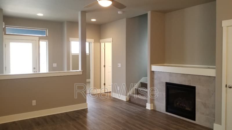 Redmond House: 4332 Southwest Canal Blvd
