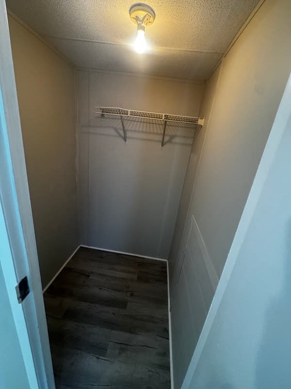 Fayetteville House: 417 Starlit Drive