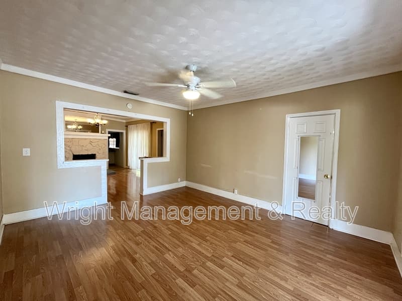 Tampa House: 2913 West Tampa Bay Boulevard
