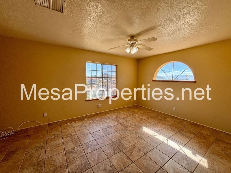 Apple Valley House: 18633 Kamana Rd.