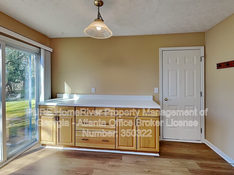 Alpharetta House: 1155 Winthrope Chase Dr