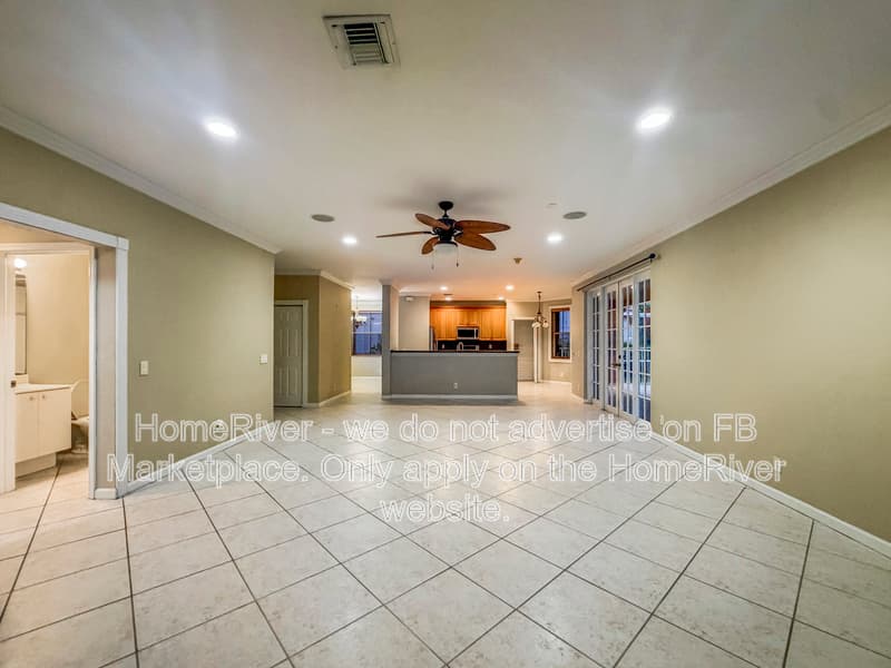 Weston House: 755 Sunflower Cir