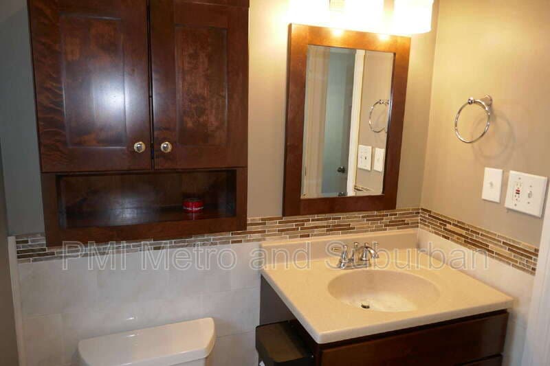 Des Plaines House: 984 Woodlawn Avenue