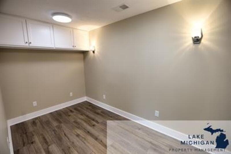 Byron Center House: 8965 Plantation Drive Southwest