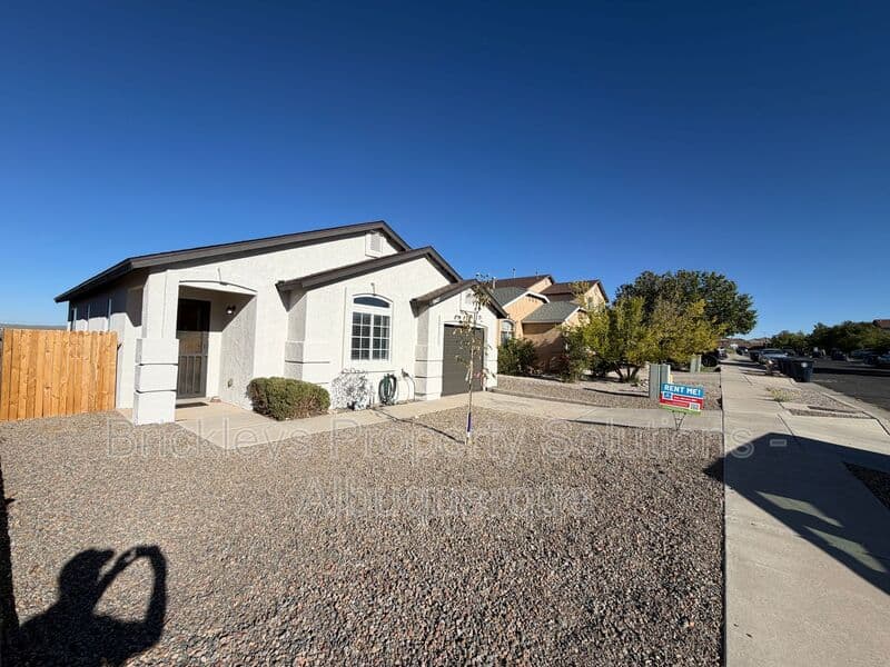 Albuquerque House: 10627 Brookline Pl. NW