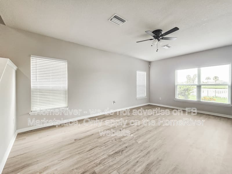 Land O Lakes House: 10328 Hawks Landing Dr