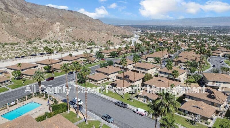Palm Desert Condo: 72670 Thrush Rd