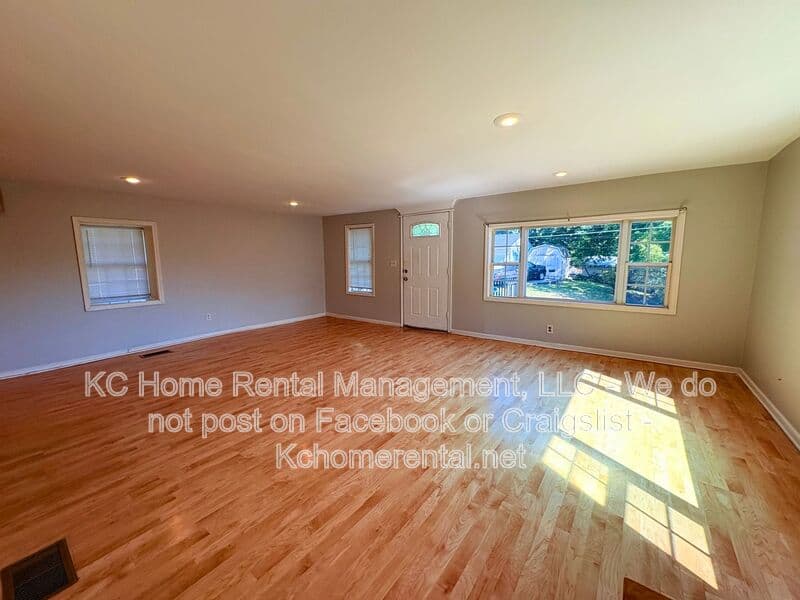 Kansas City House: 2817 West 41st Avenue
