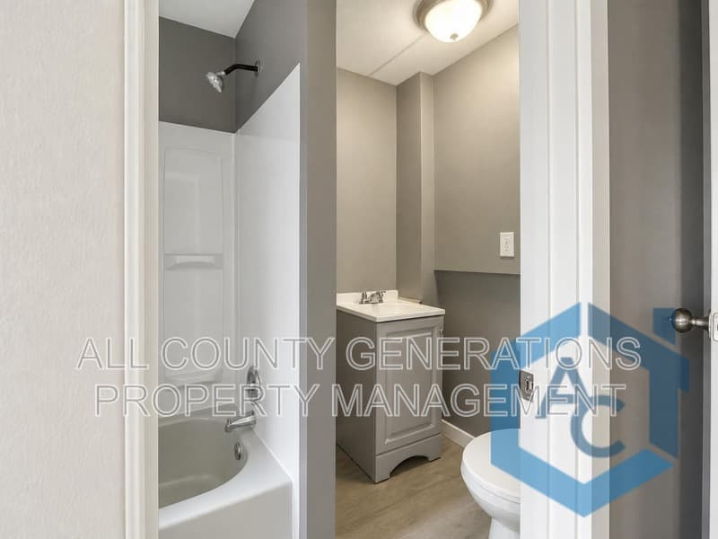 Lorain Condo: 2117 E 29th St