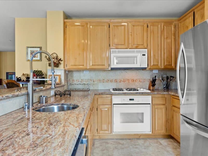 Windsor Condo: 966 McClelland Drive