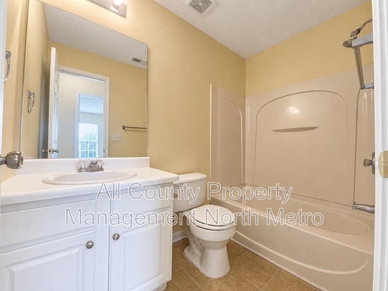 Cumming Townhome: 135 Primrose Drive