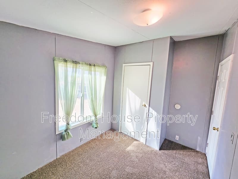 Pahrump House: 1700 Keenan Way
