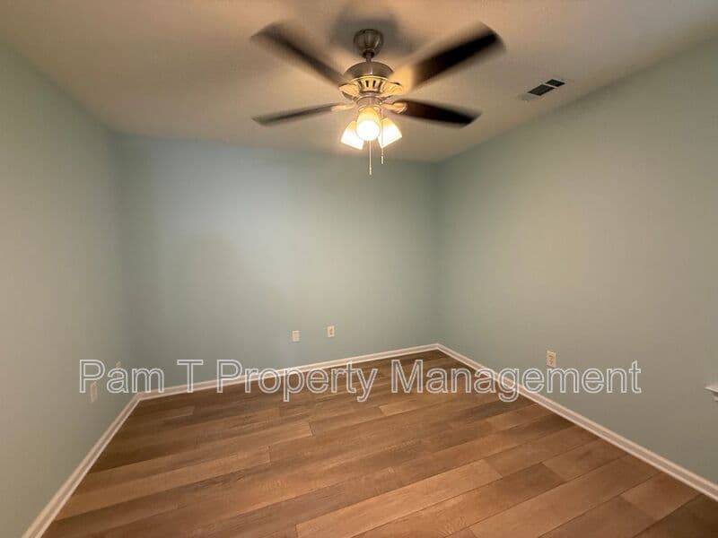 Savannah House: 2311 Tennessee Ave