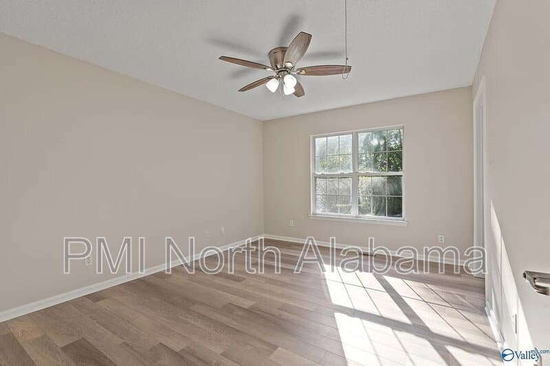 Huntsville House: 3103 Sonya Drive Northwest