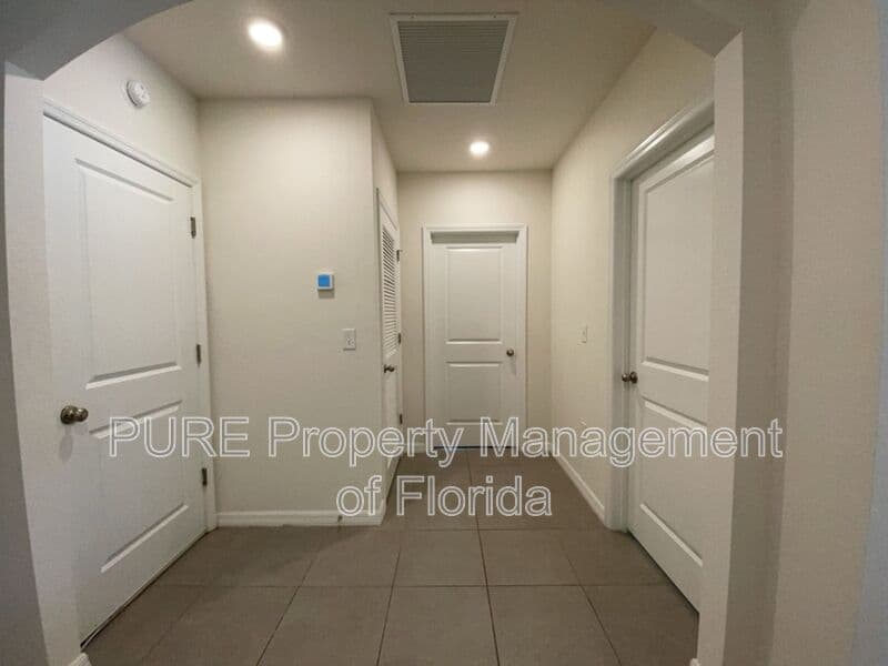 Ocala House: 4950 NE 15th Place