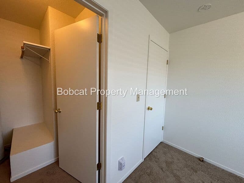 Dayton Condo: 136 Dayton Village Parkway