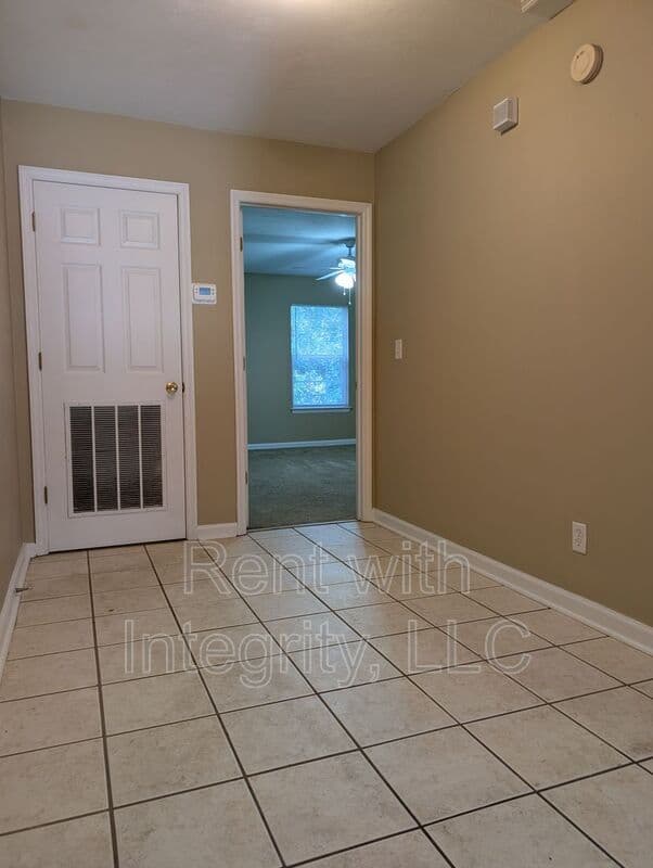 Tallahassee House: 4250 Augustus Oak Court