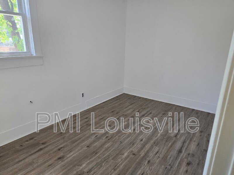 Louisville Condo: 4018 Vermont Ave