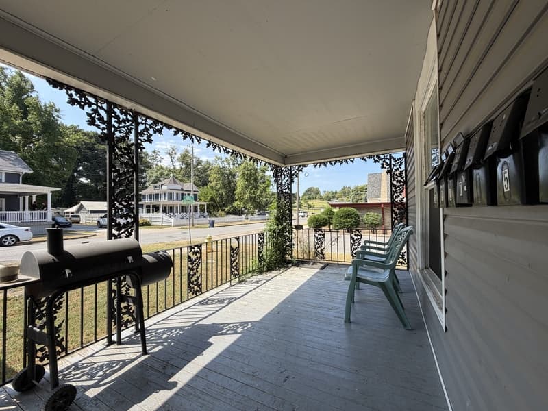 Siloam Springs Condo: 401 East Twin Springs Street - 3