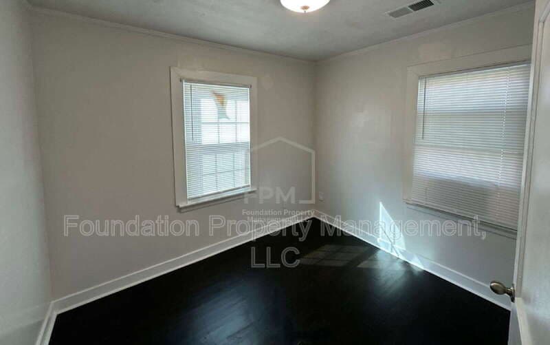 Memphis House: 2569 Henderson Street