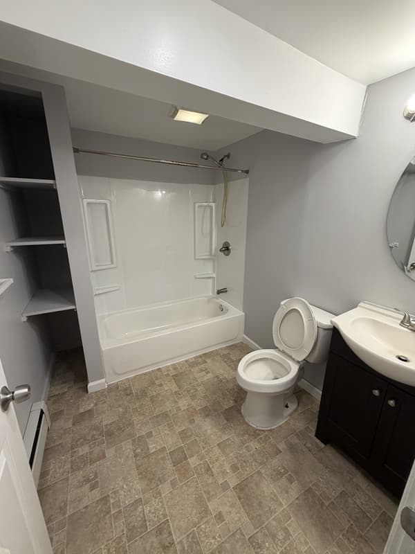 Vernon Condo: 90 Prospect Street - C