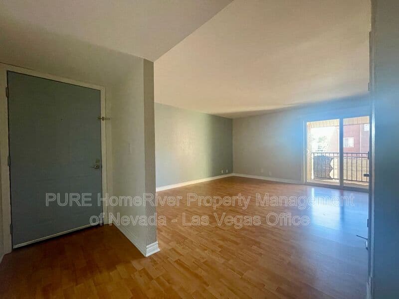 Las Vegas Condo: 5206 River Glen Dr