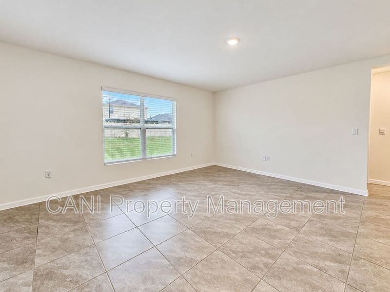 Wimauma House: 16535 Windmill Forge Pass