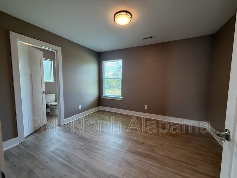 Brownsboro Condo: 401 Morring Rd