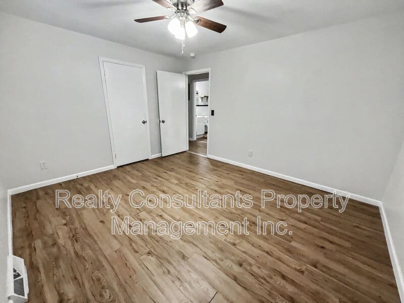 Greensboro House: 1813 Walker Avenue
