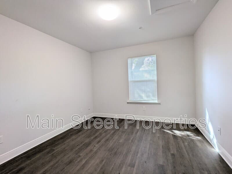 Pensacola Condo: 313 North Navy Boulevard