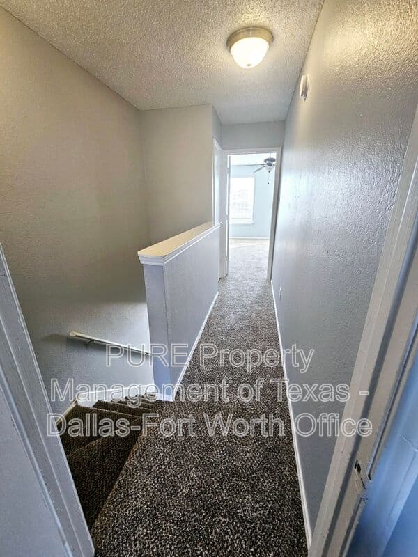 Irving Condo: 4004 W. Pioneer Dr.