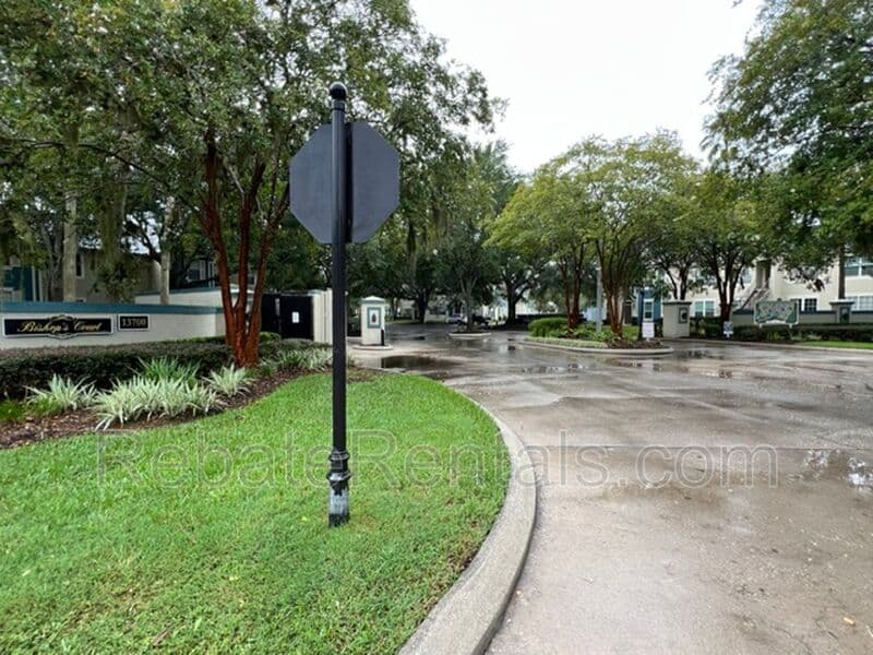 Jacksonville Condo: 13700 Richmond Park Drive N.