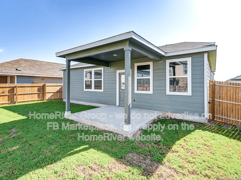 Seguin House: 2540 Solon Ln