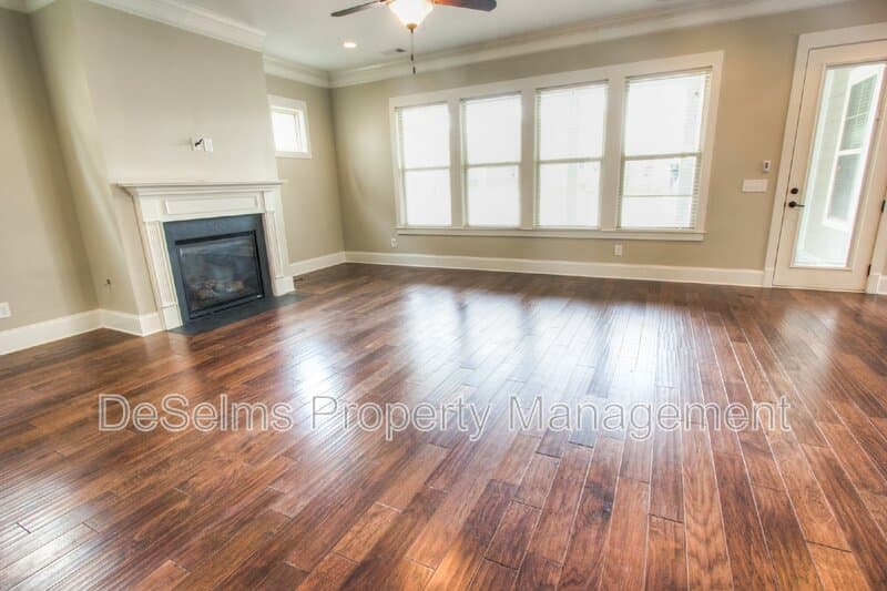 Thompson's Station House: 3125 Hazelton Drive