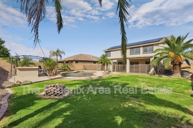 San Tan Valley House: 2669 W Quick Draw Way