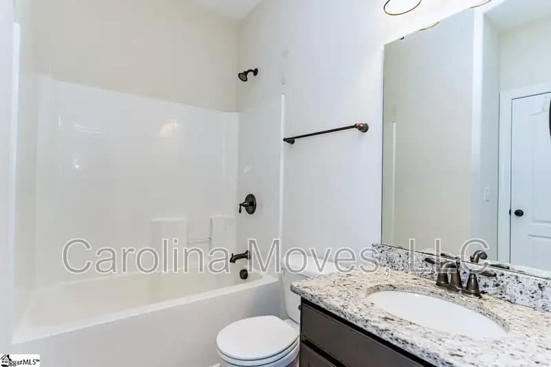 Simpsonville House: 4 Cedar Hill Court