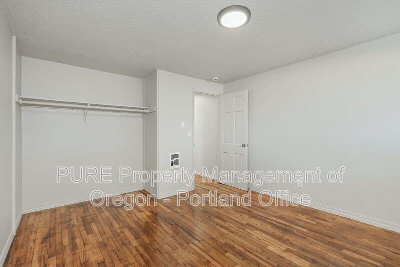 Portland Apartment: 18411 E Burnside St